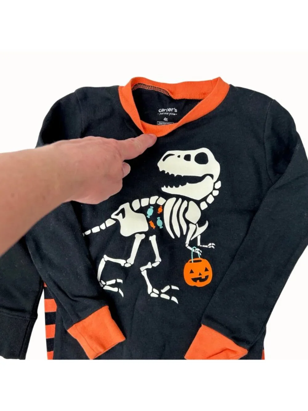 5 PC LOT 4T/XS HALLOWEEN PJS & SWEATSHRT DINOSAUR PIRATE SPIDERWEB SKELETON GLOW